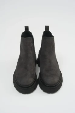 Cph128M Rough Suede><noscript><img width=